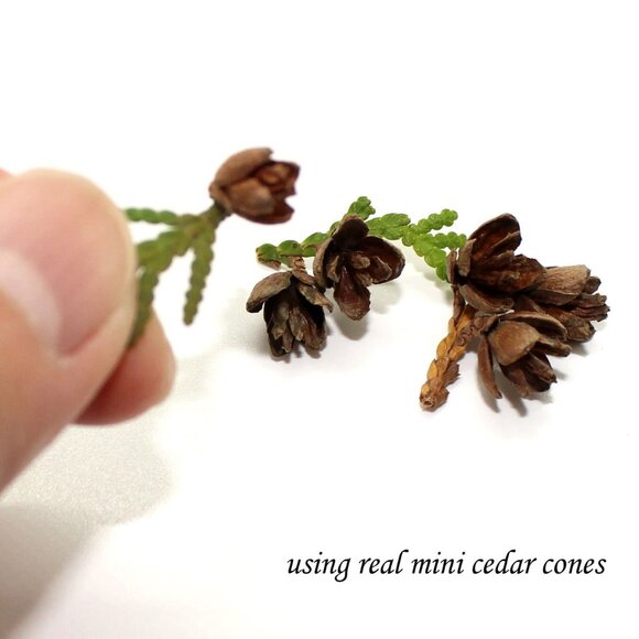 Handmade One-of-A-Kind Real Cedar Resin Bangle - Evergreen Bracelet - Picture 6 of 6